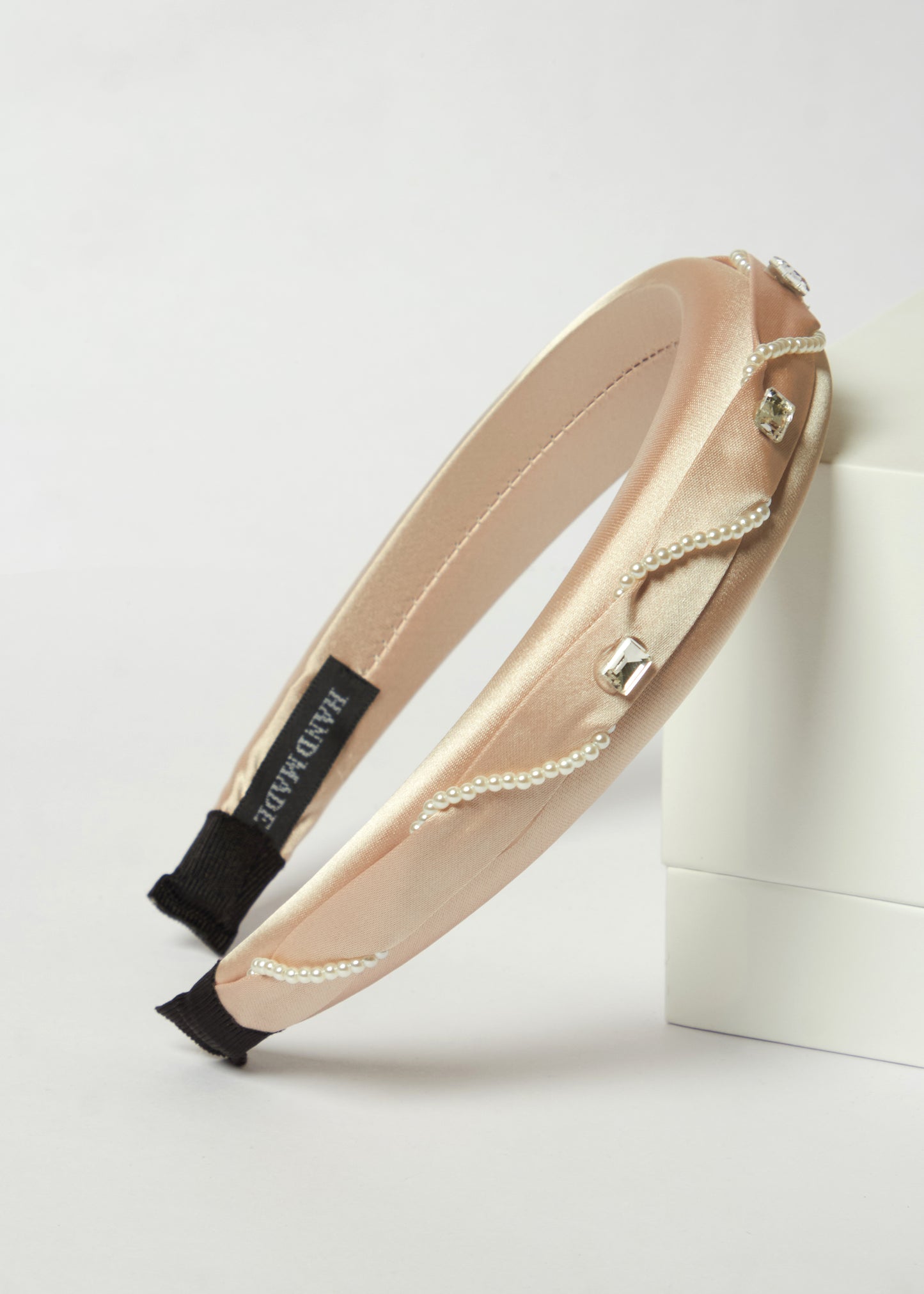 PEARL STRING HEADBAND
