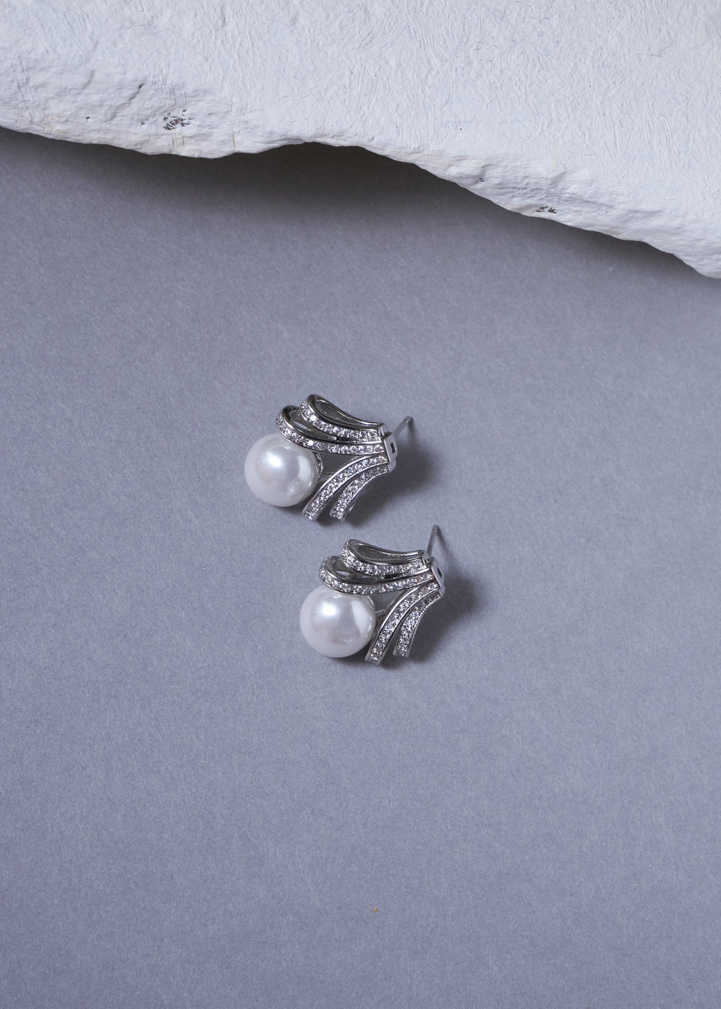 Gatsby Pearl Stud
