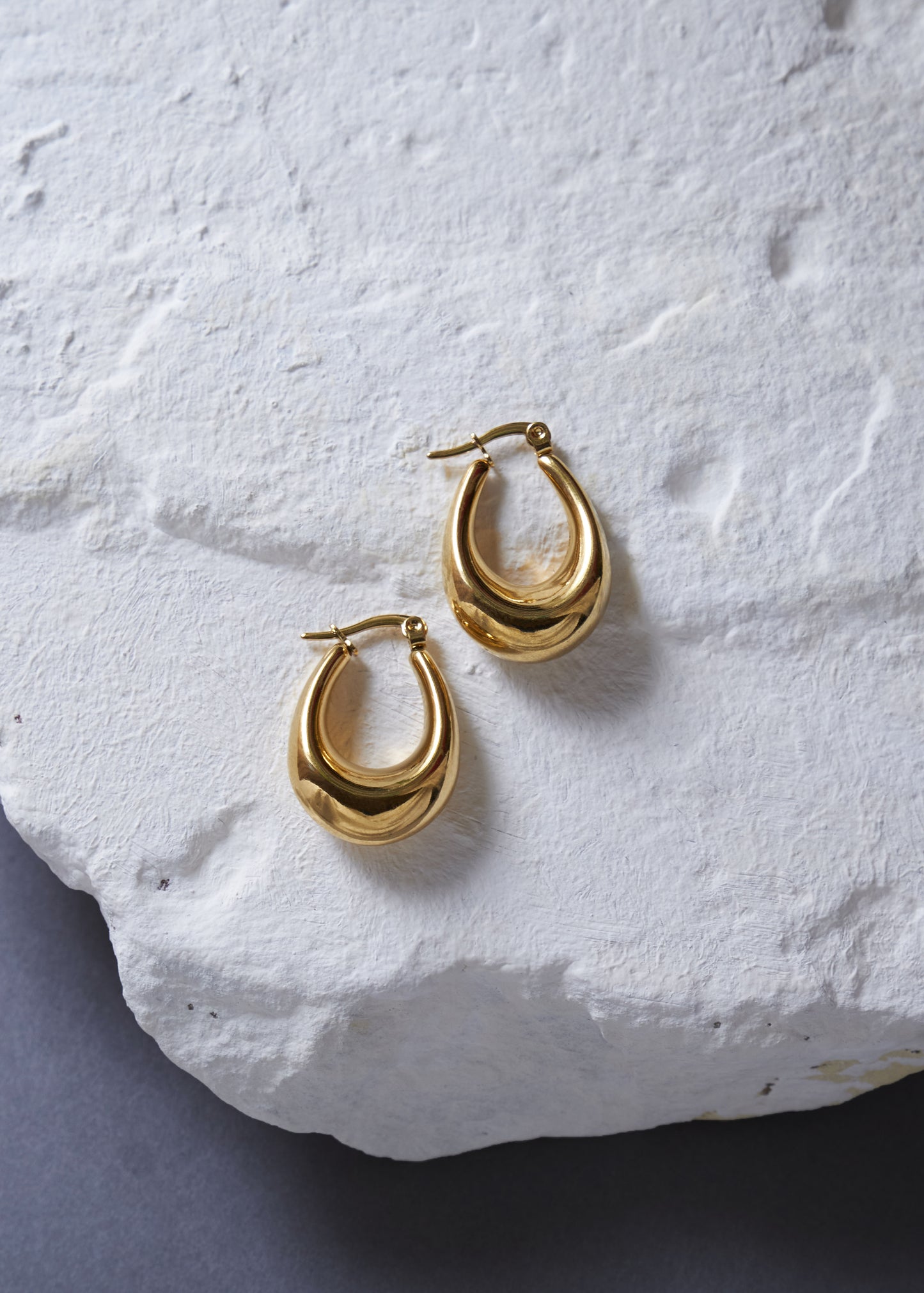 Everyday Gold Hoop
