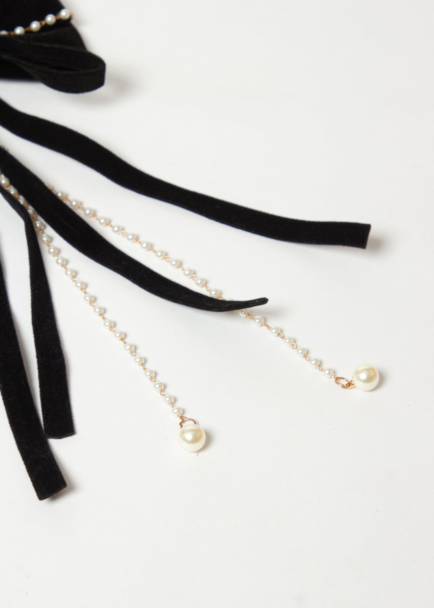PEARL STRAND BARRETTE