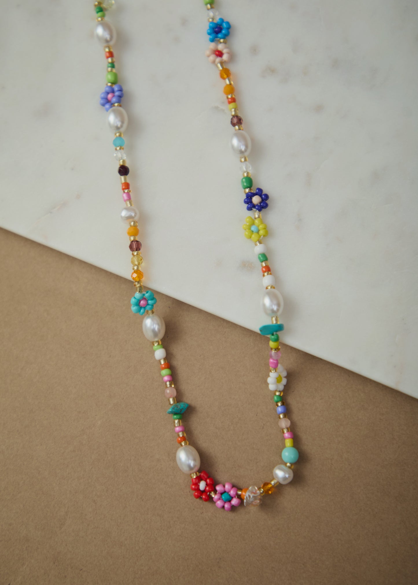 FLOWER POWER NECKLACE