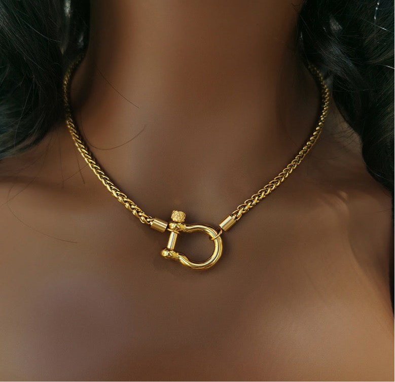 CRUZ LOCK NECKLACE