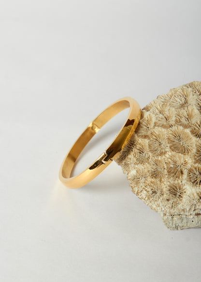 Classic Gold Bracelet