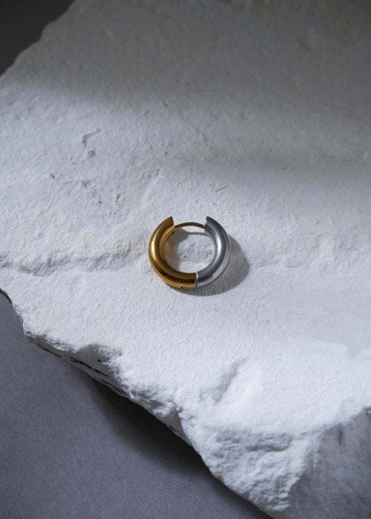Two-tone everyday hoop