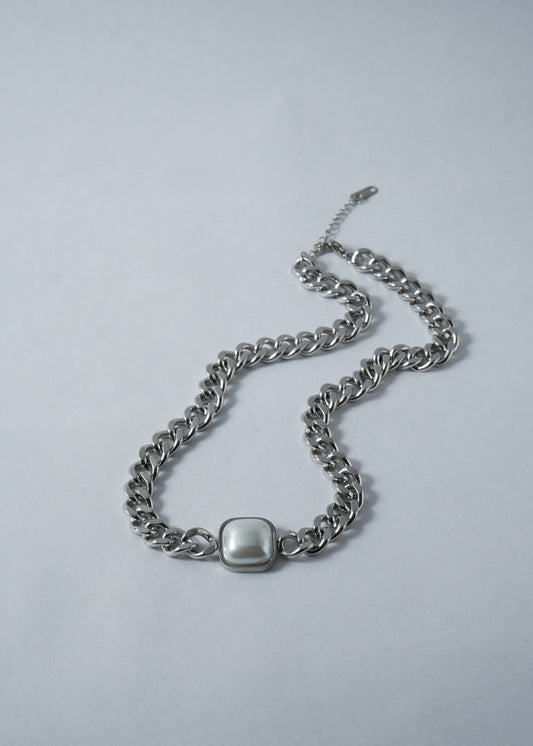 Chunky Pearl Necklace