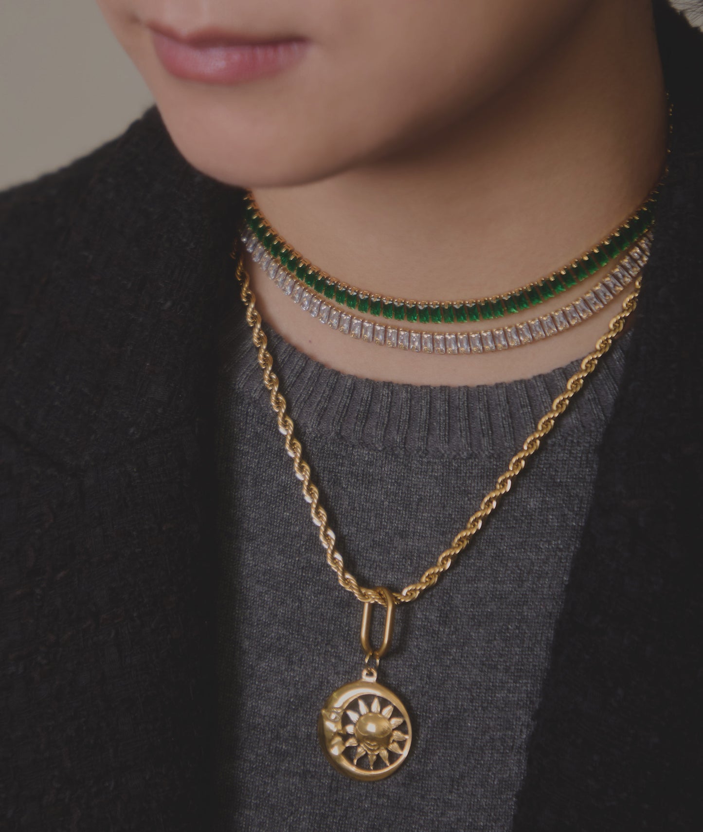 SUN PENDANT NECKLACE