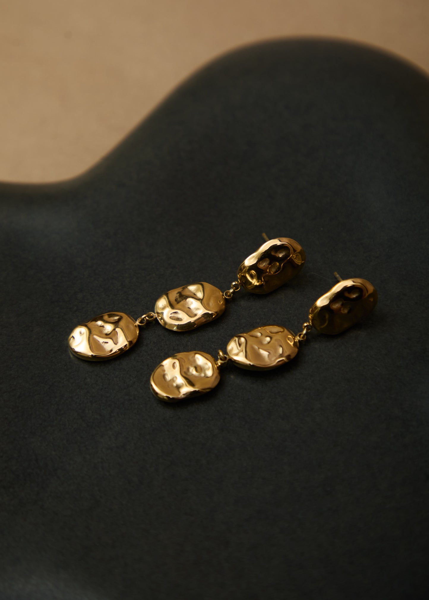 LEA DROP EARRINGS