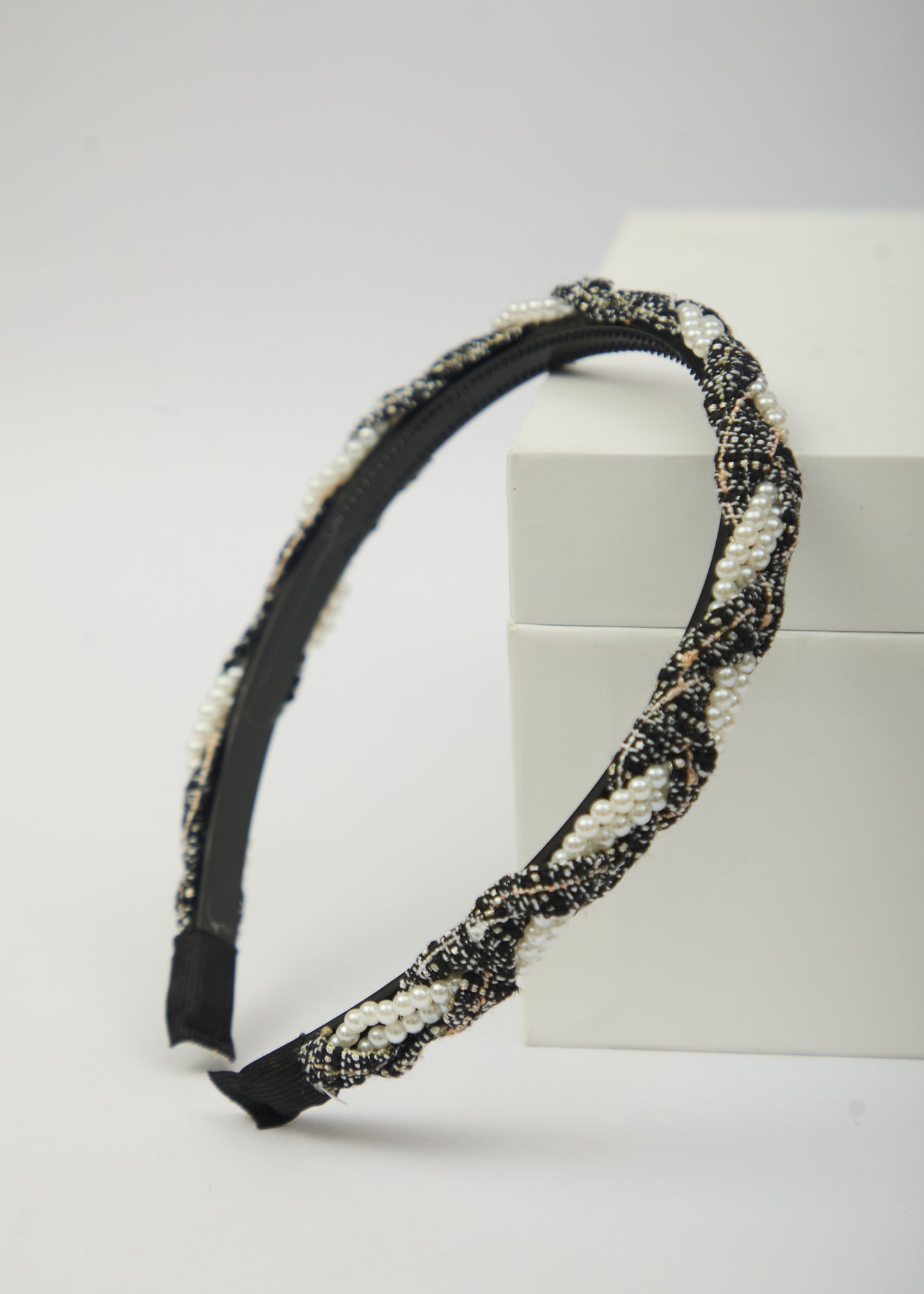 AUDREY PEARL STRAND HEADBAND