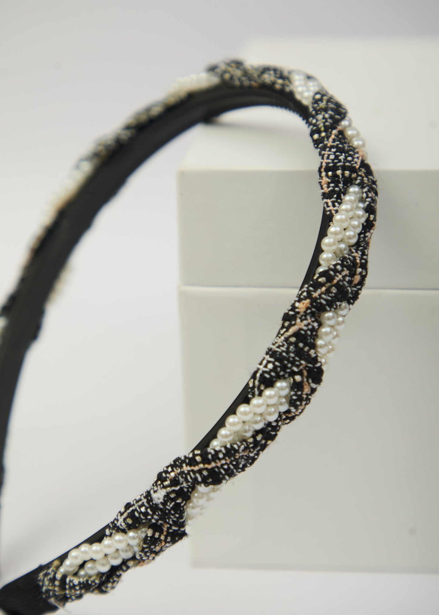 AUDREY PEARL STRAND HEADBAND