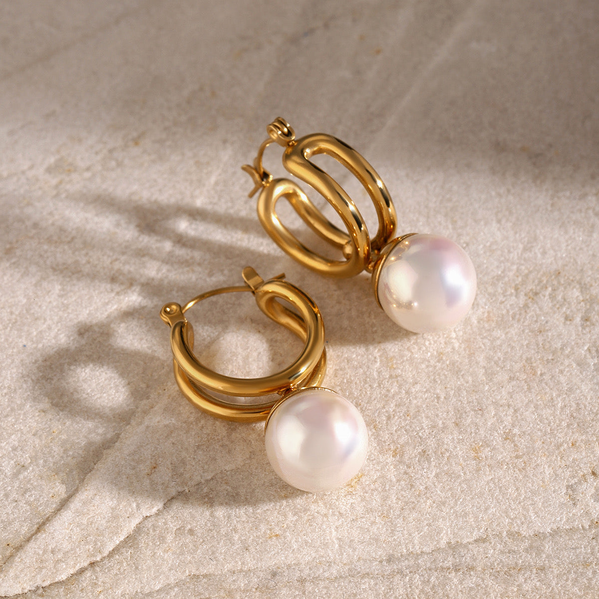 KELLY PEARL EARRINGS