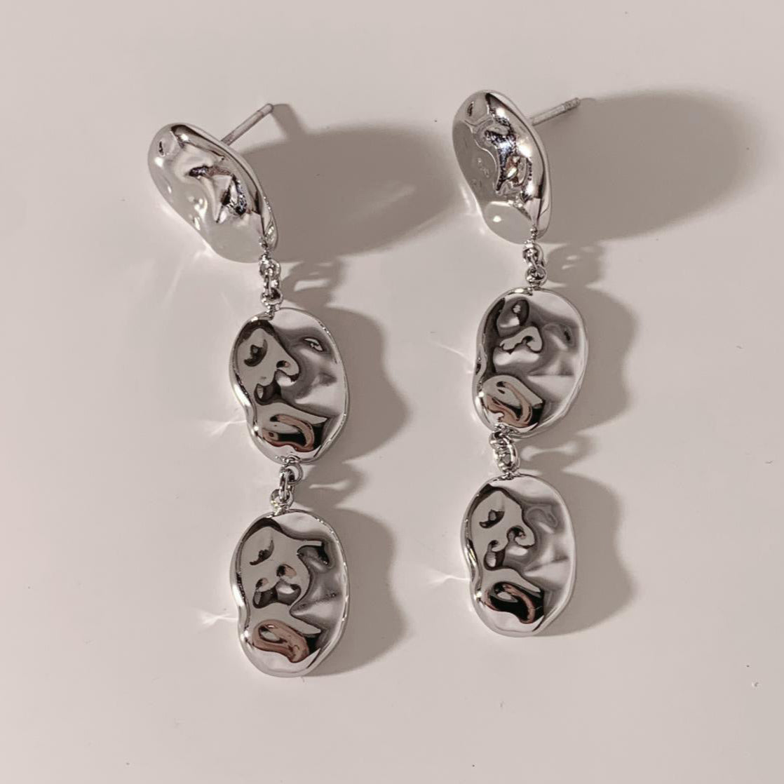 LEA DROP EARRINGS
